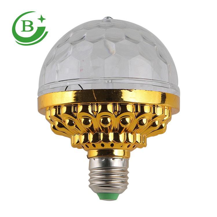 Đèn Led Xoay Vũ Trường 7 Màu Có Cảm Biến Nháy Theo Nhạc