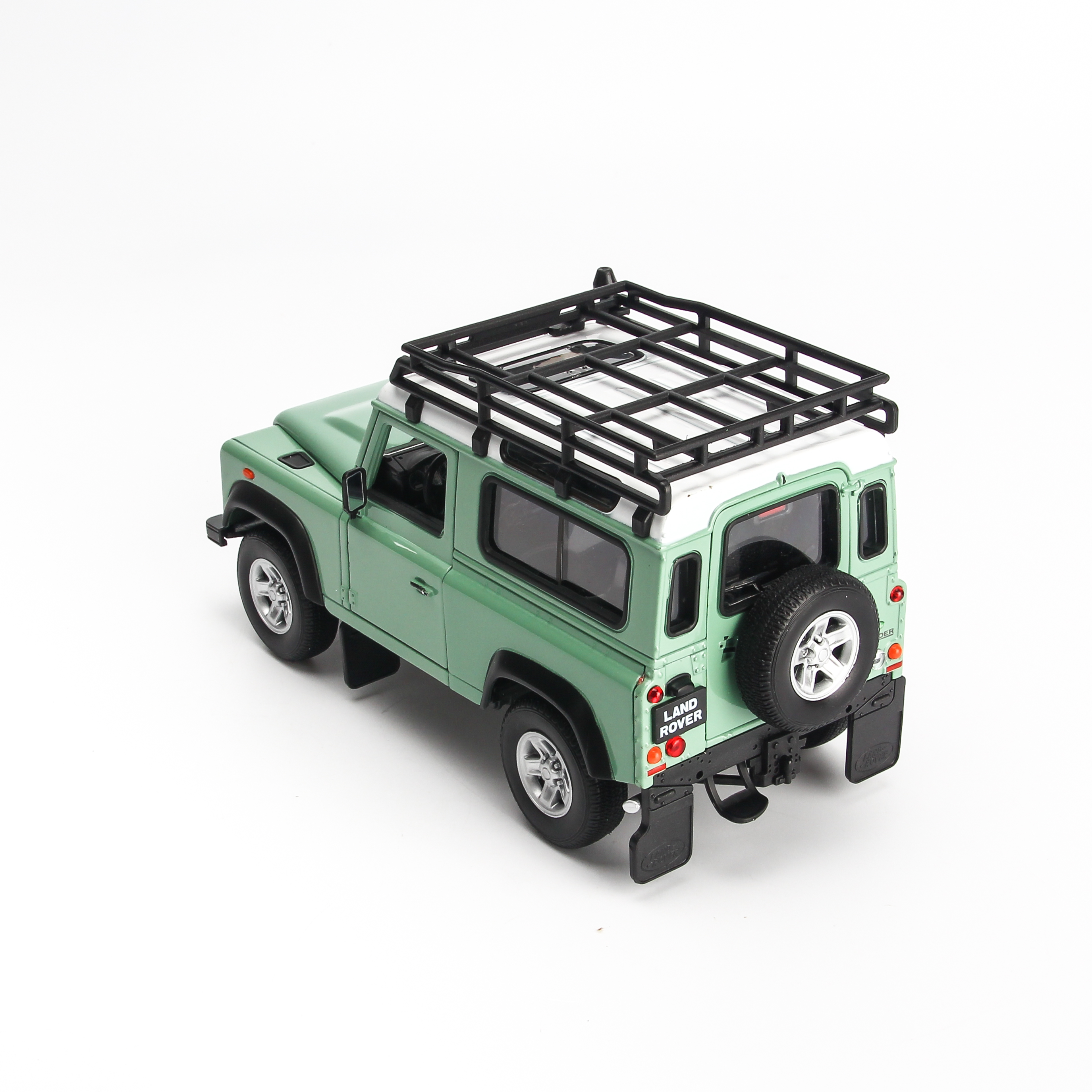 Mô hình xe Land Rover Defender Offroad Edittion 1:24 Welly - 22498SP