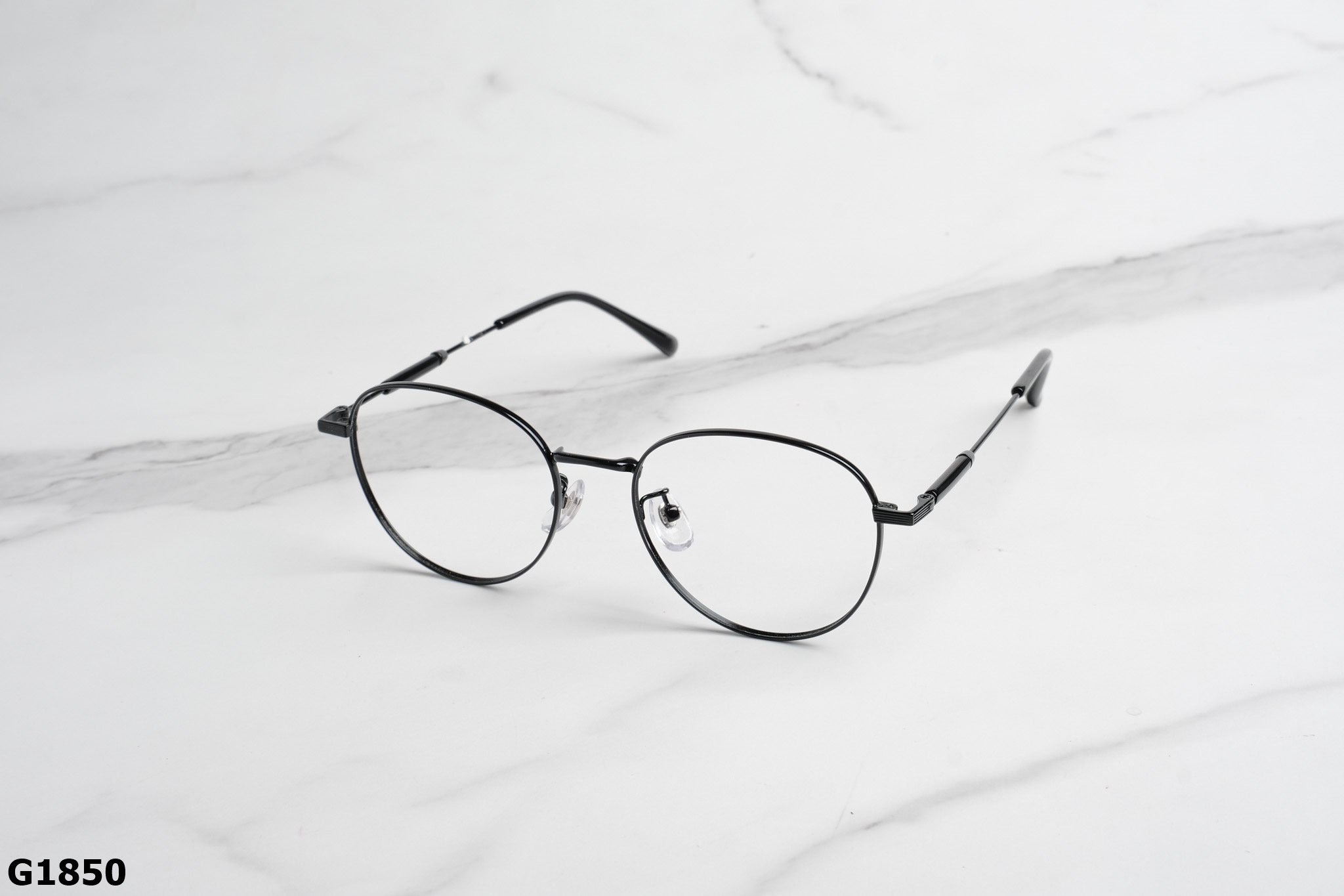 Gọng Kính Cận B-Titanium Tròn Ngố Unisex G1850