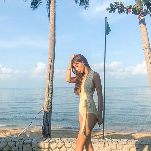 Áo tắm 1 mảnh tôn dáng - hot bikini 2021 - M2 màu đen cá tính
