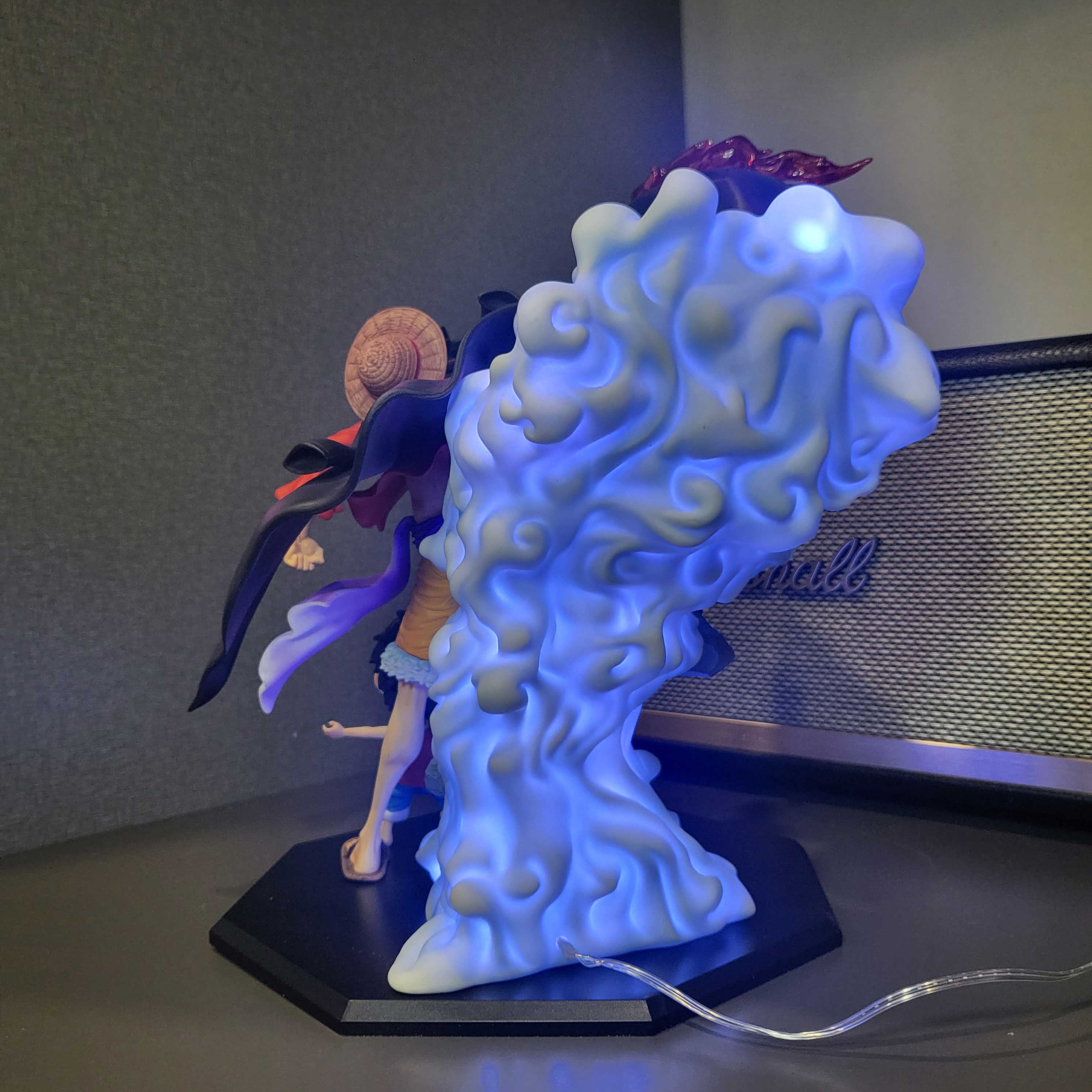 Mô hình Luffy tứ hoàng 27 cm có LED usb - One Piece