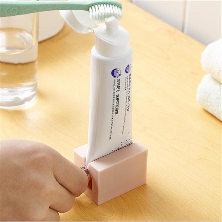 Dụng Cụ Vặn Ép Kem Đánh Răng Sữa Rửa Mặt Mỹ Phẩm
