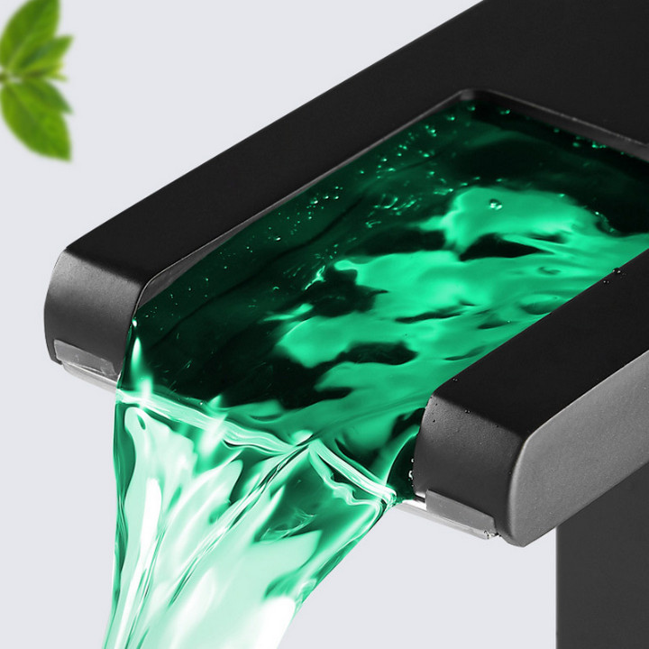 Vòi Rửa Lavabo LED đổi màu theo nhiệt độ Golden Black