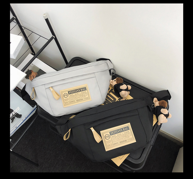 Túi đeo chéo phong cách dễ thương – BEE GEE DCTE9026