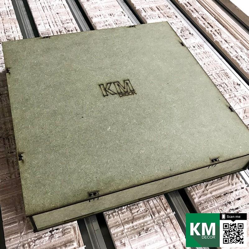 Đồng hồ treo tường decor phong cách pixel bằng gỗ cắt laser KMDH04