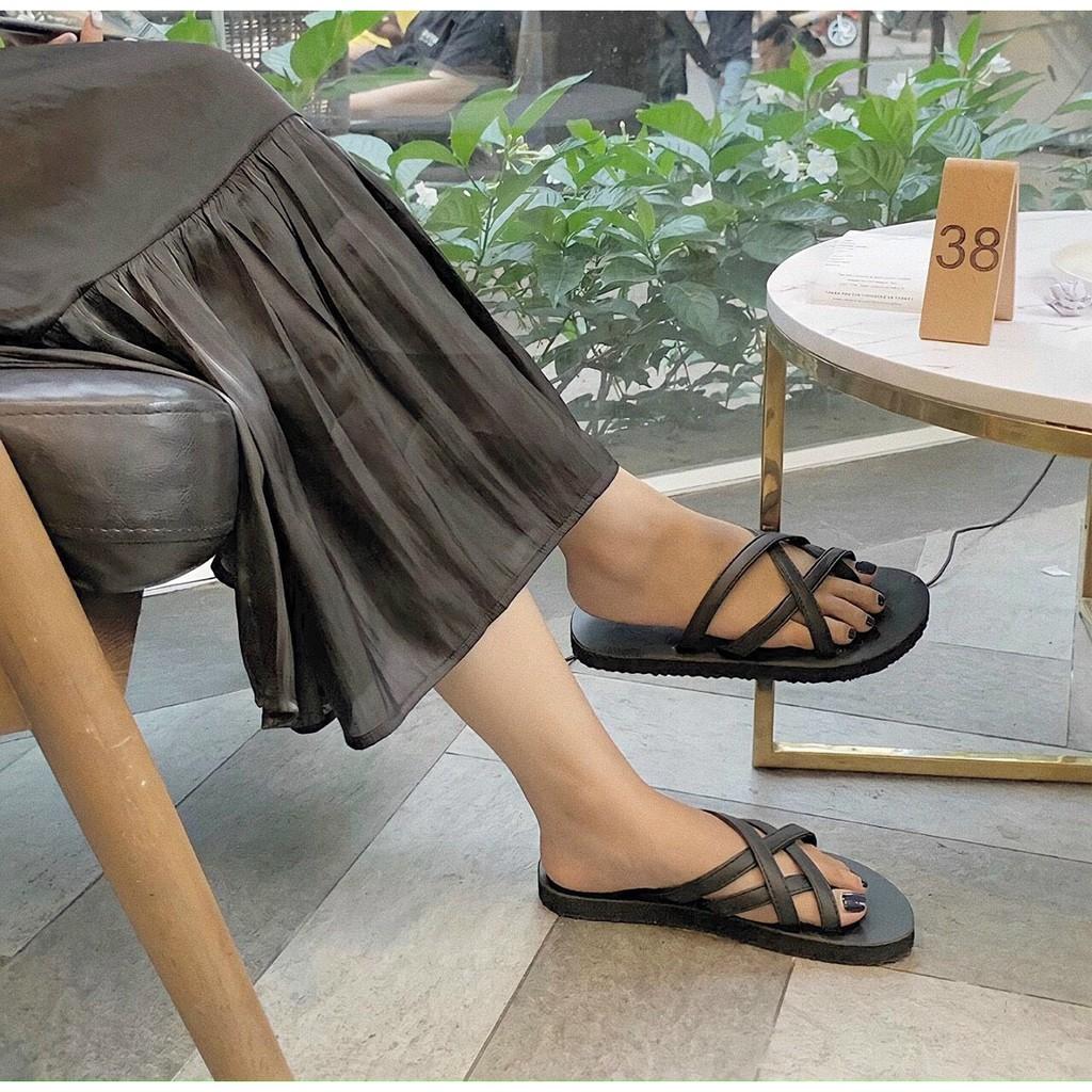 sandal đồng nai sandal nữ ( đế đen quai hậu đen ) size từ 34 nữ đến 41 nữ size khác nhắn tin để chọn thêm