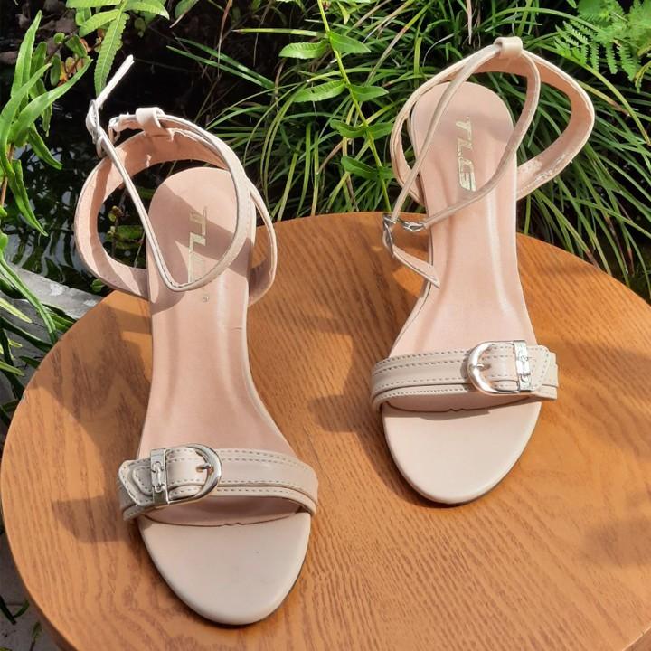 Sandal cao gót hot trend 2020 trẻ trung năng động 21294