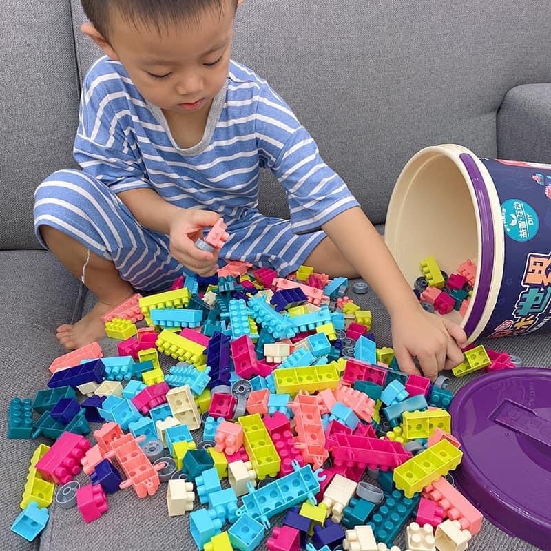 Bộ Đồ Chơi Lego Xếp Hình 198 Chi Tiết, Xô Đồ Chơi Lắp Ráp Cho Trẻ Em - Sáng Tạo Vui Chơi- Hàng Chính Hãng MINIIN