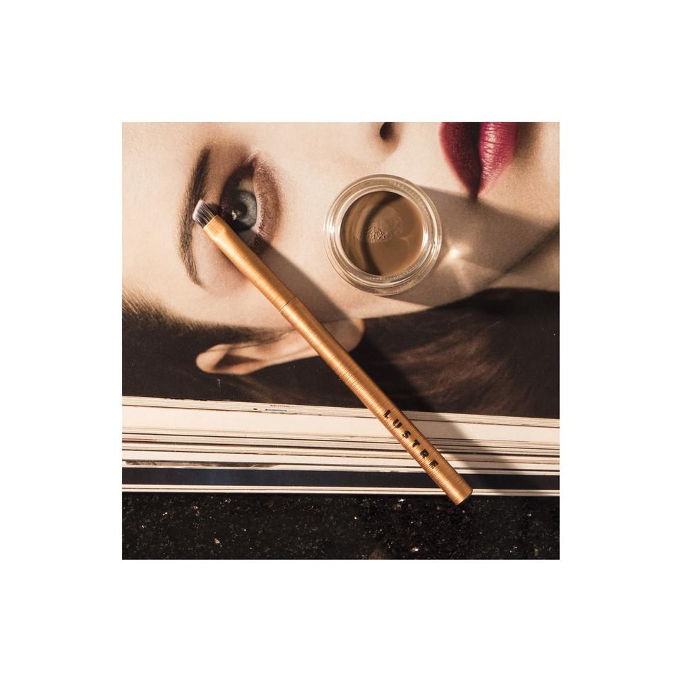 Cọ Lông Mày Đầu Vát Lustre Pro Makeup Brush - Brow Brush - Gold Edition E105