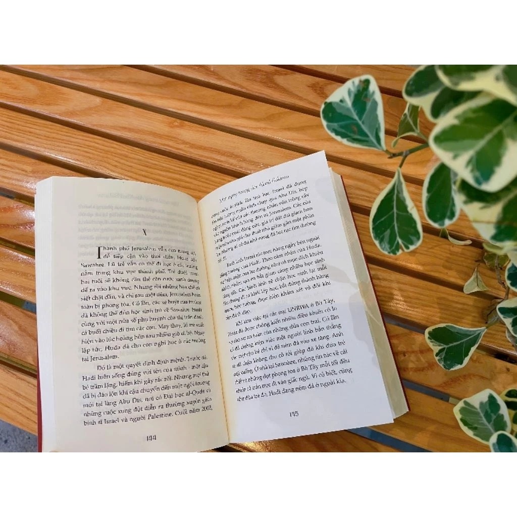 Sách - Một Ngày Trong Đời Abeb Salama - Bi Kịch Của Jerusalem