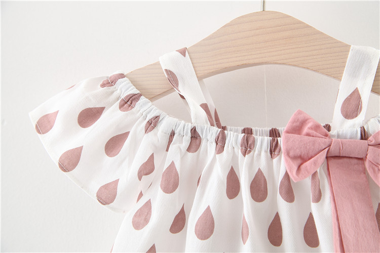 Bộ Quần Áo 2 Dây Trễ Vai Xuất Hàn Họa Tiết Hạt Mưa Đính Nơ Điệu Đà Cho Bé Gái