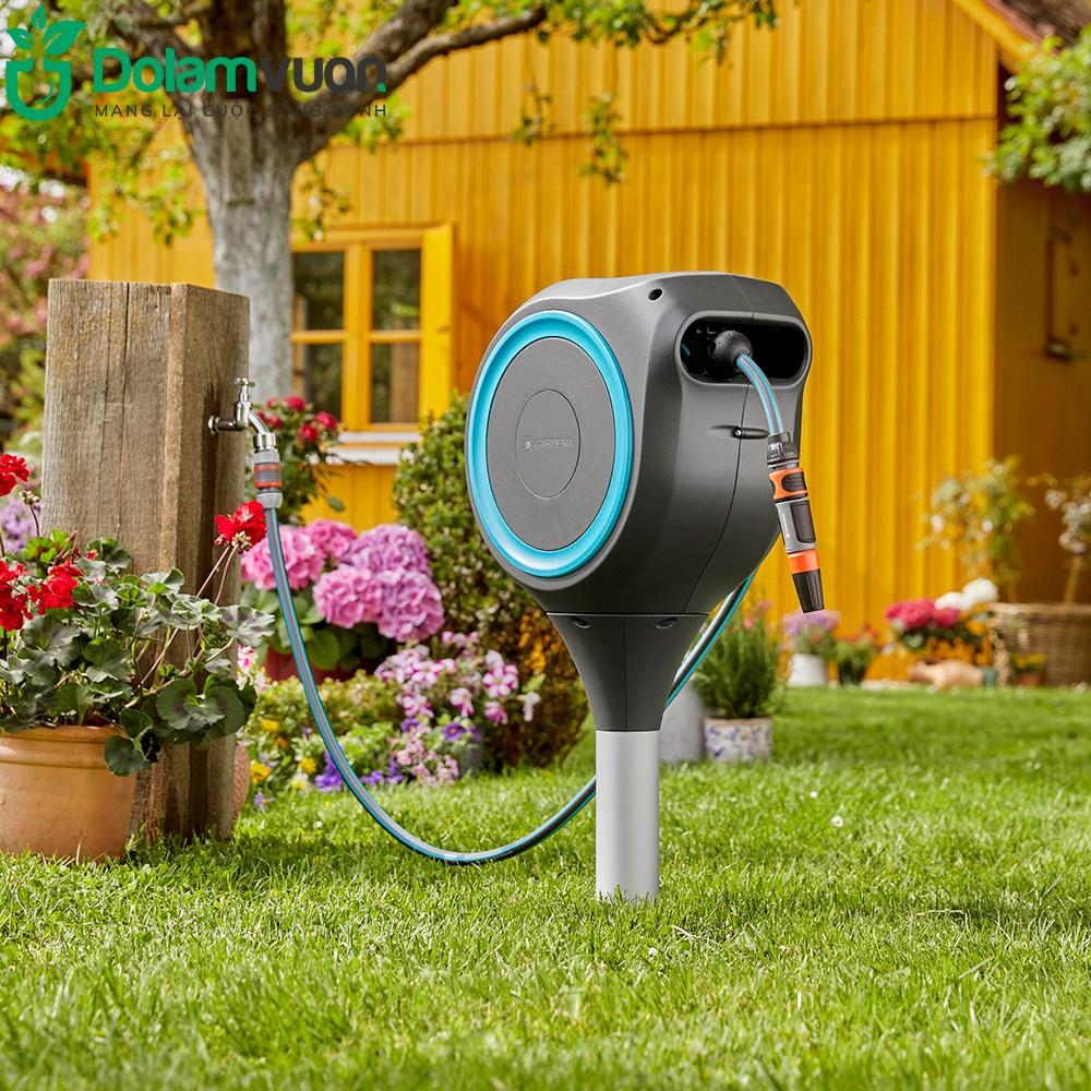 Bộ vòi tưới cắm đất 15 mét tự thu dây Gardena 18604-20