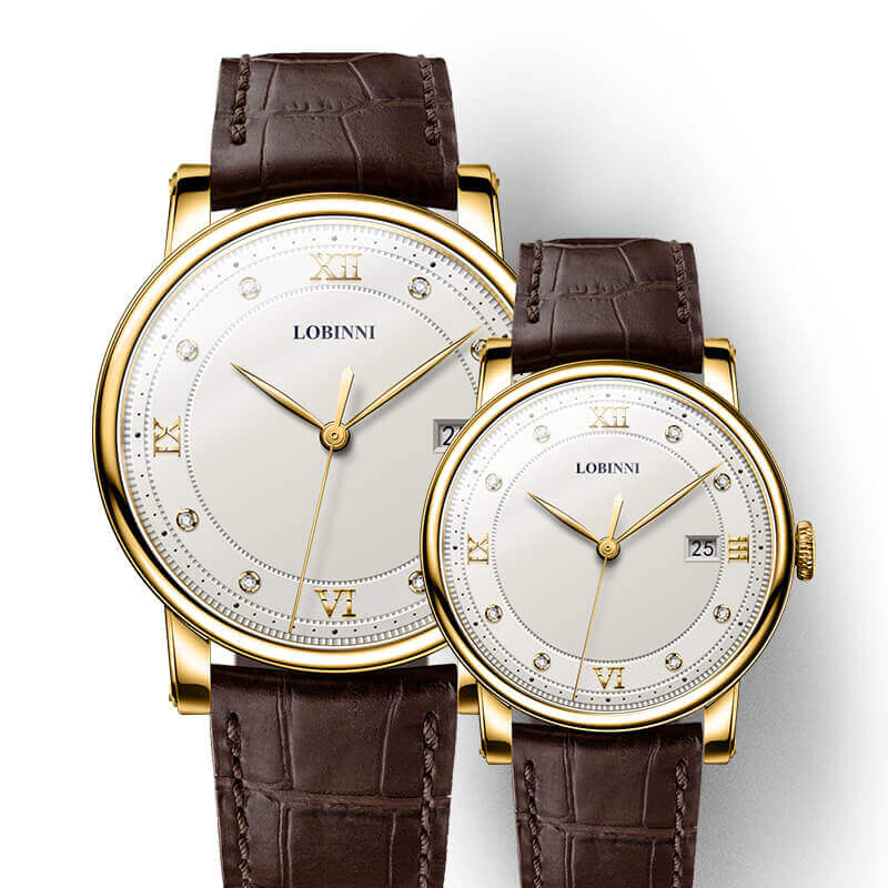 Đồng hồ đôi Lobinni L3012-22 chính hãng Thụy Sỹ ,Kính sapphire ,chống xước ,Chống nước 30m,mặt trắng vỏ trắng vỏ vàng dây da xịn,Máy điện tử (Quartz) ,Bảo hành 24 Tháng,thiết kế đơn giản ,trẻ trung và sang trọng