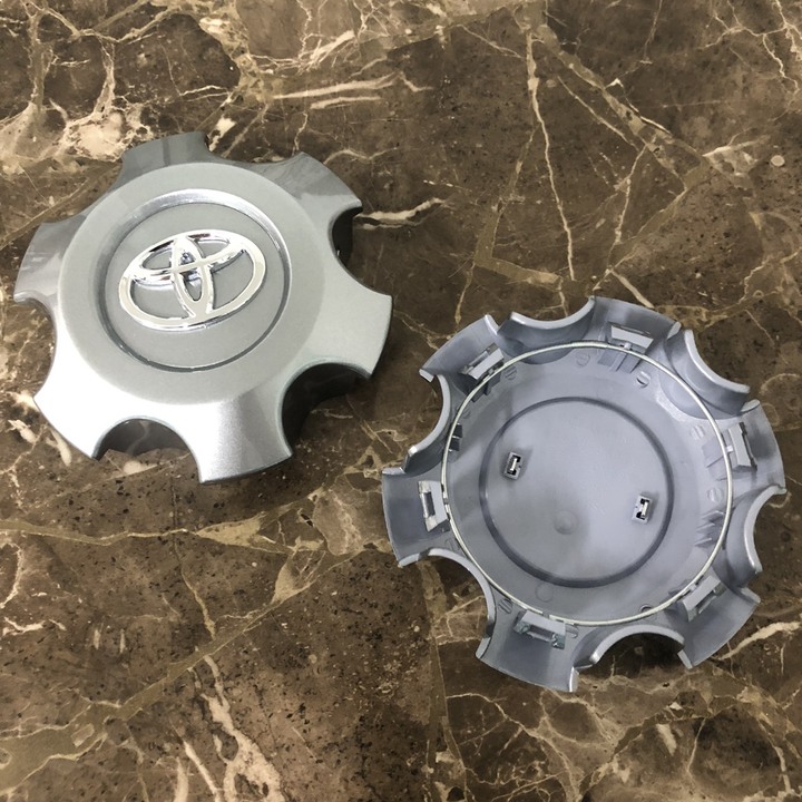 Logo chụp mâm, ốp lazang bánh xe ô tô Toyota Hilux 2016-2021
