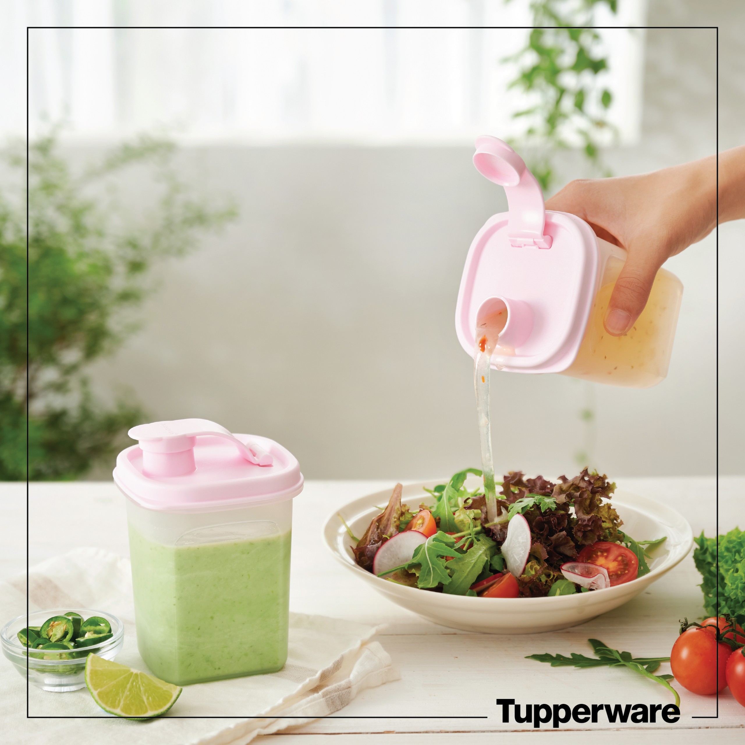 Bộ Bình Nước Tupperware SLIM LINE PITCHER, Nhựa Nguyên Sinh, An Toàn Sức Khỏe