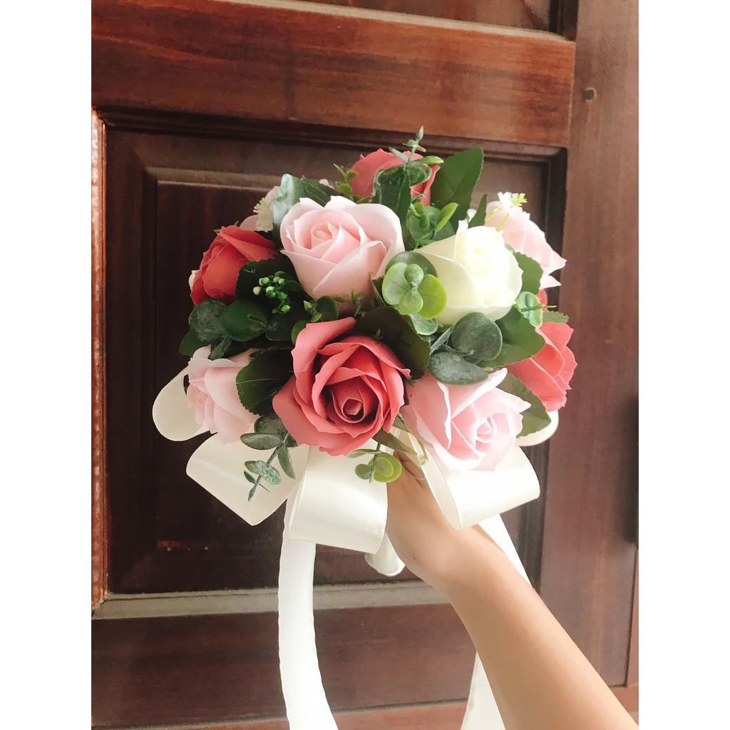 Hoa Cưới Cầm Tay Hoa Sáp Hồng Mix Hoa Lá