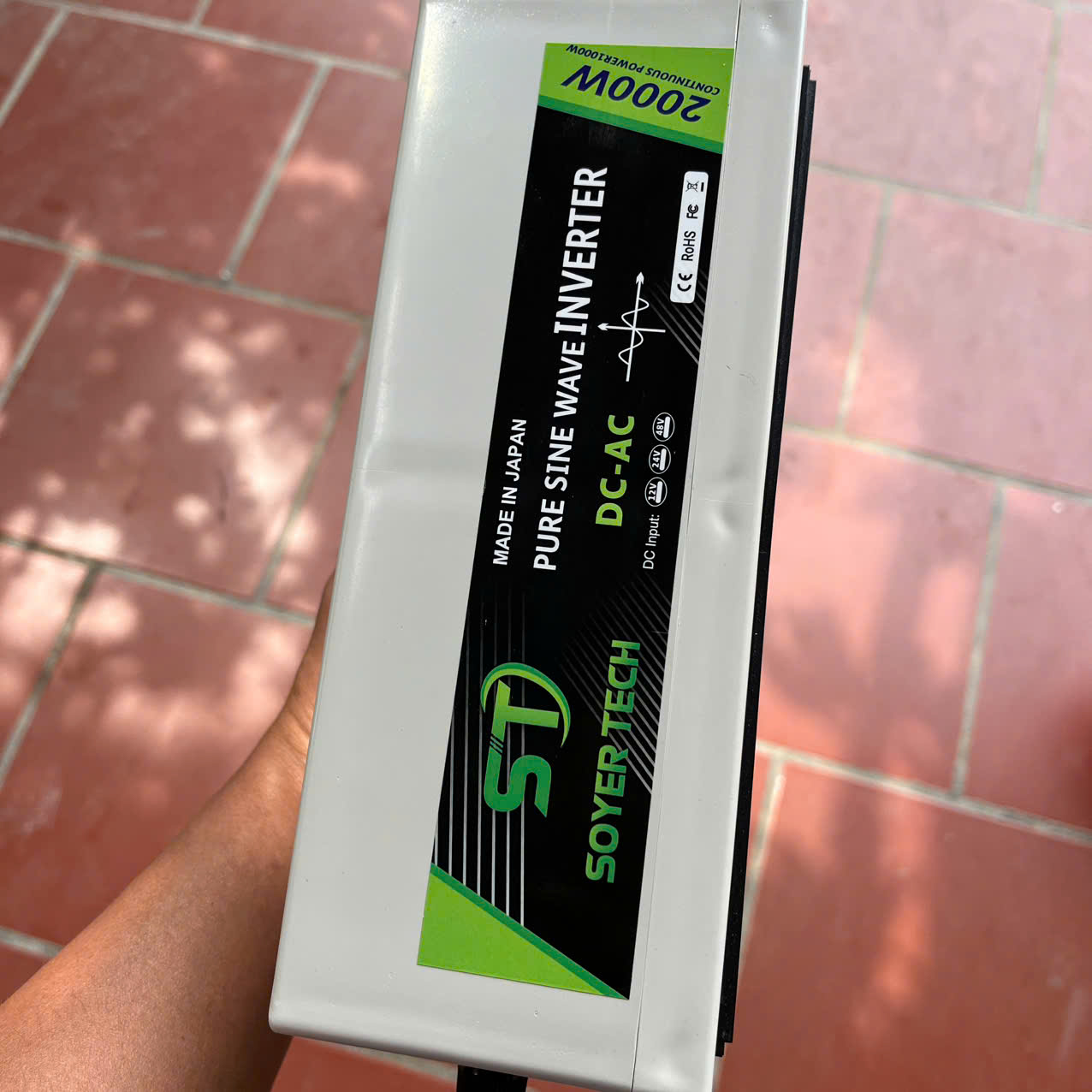 Bộ Kích Điện 24V → 220V 2000W Sóng Sin Chuẩn Nhật – Nguồn Điện Ổn Định, Có LED Hiển Thị, Dùng Cho Xe &amp; Gia Đình