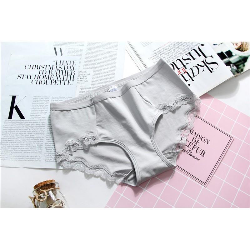 Quần lót cotton viền ren cạp cao