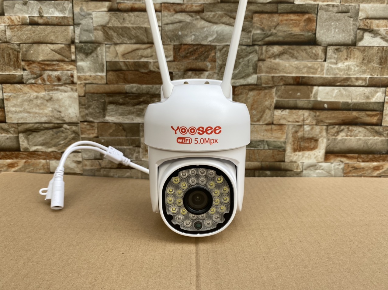 CAMERA PTZ YOOSEE 5.0 MPX 14 LED SIÊU SẮC NÉT, ĐÀM THOẠI 2 CHIỀU, ĐÊM CÓ MÀU, XEM ĐÊM NÉT - HÀNG NHẬP KHẨU