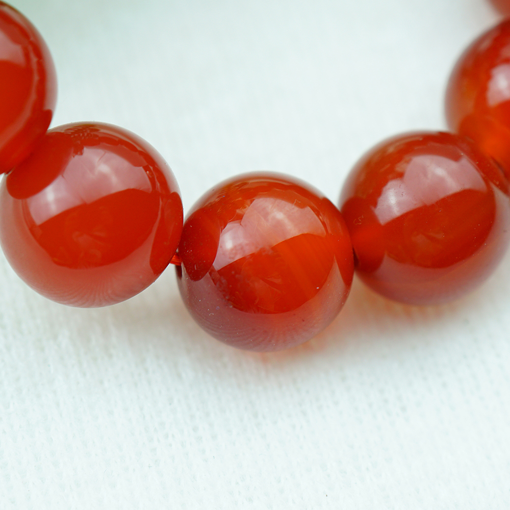 Vòng tay mã não đỏ tự nhiên 16 mm