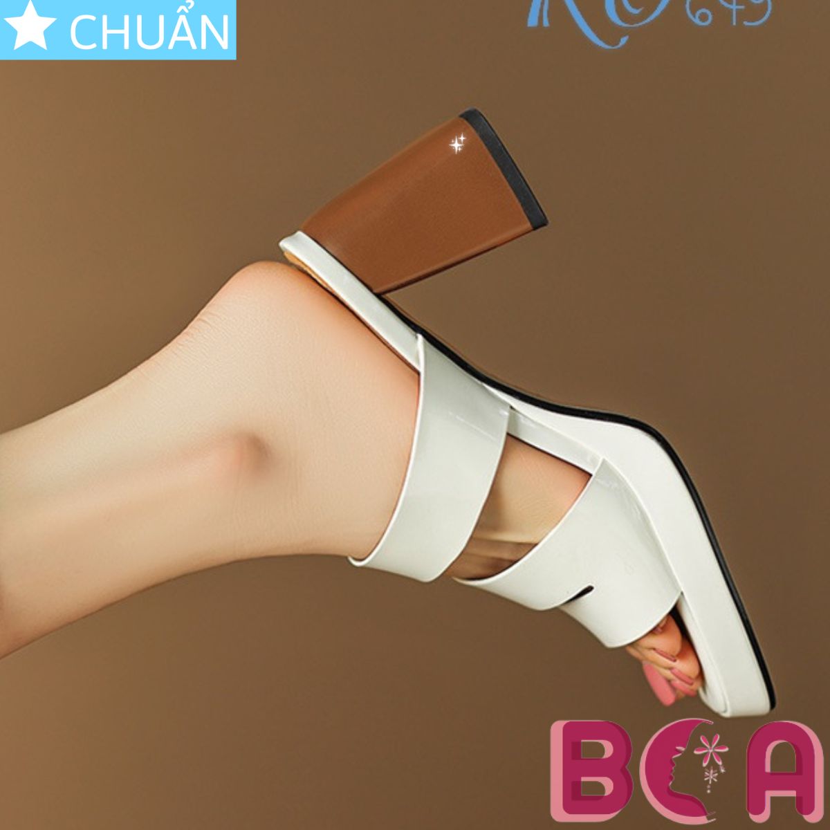 Sục nữ gót khác màu cao 7 phân RO649 ROSATA tại BCASHOP bề mặt bóng, lót trong êm ái vừa sang vừa thoải mái