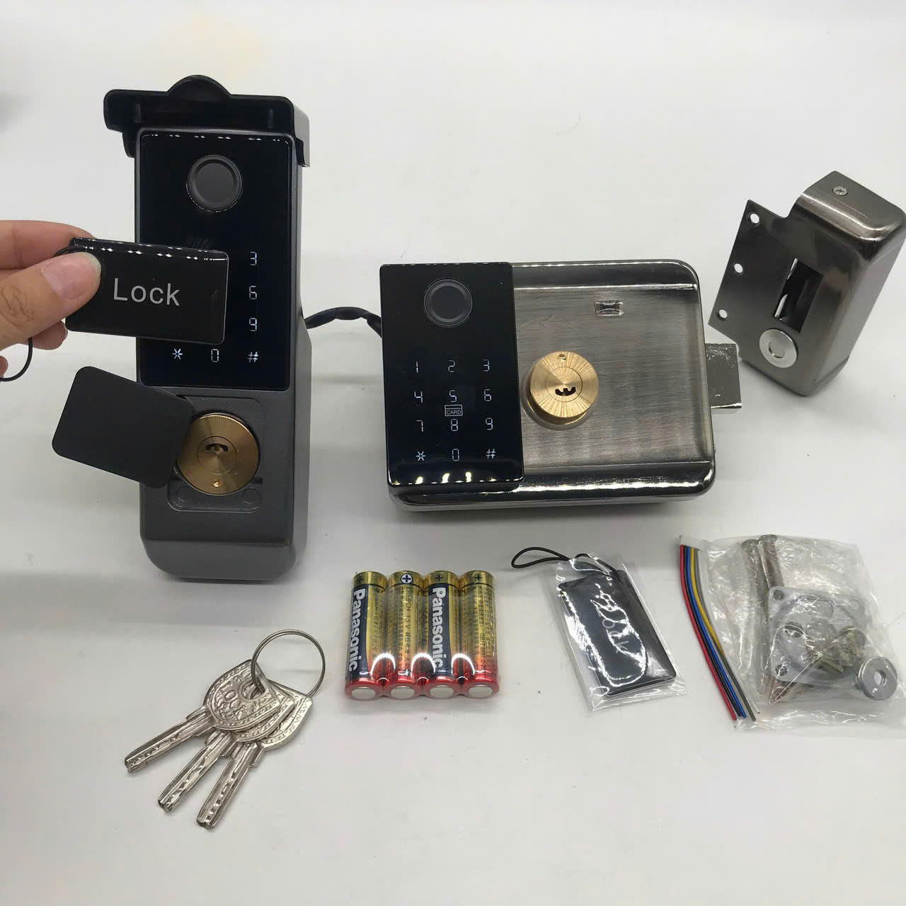 Khóa cửa thông minh chống nước G05 - 2 Mặt Vân Tay &amp;  APP TTlock Bluetooth quản lý 2 mặt trong ngoài ( Hàng nhập khẩu)
