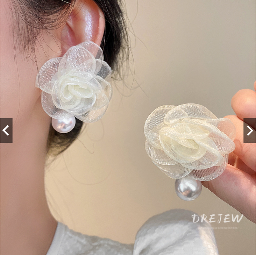 Bông Tai Bạc Hình Hoa Đính Ngọc Trai nhân tạo Thời Trang dành cho nữ