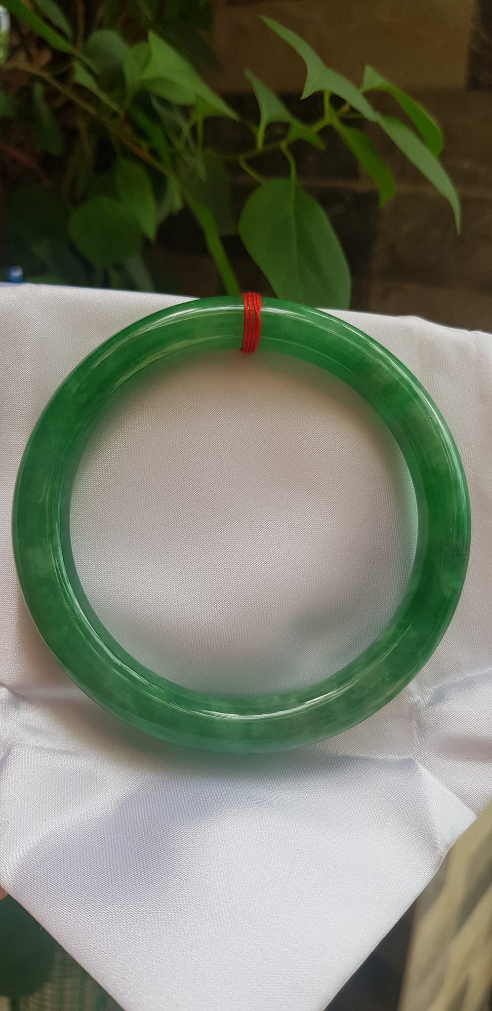 Vòng tay Nam Nữ đá Cẩm Thạch Đậu Lý QC size lớn 64mm x cọng 10mm Vòng màu xanh đậu lý bông bóng đẹp Anh Chị tay to Cân Nặng 73kg- 85kg đeo ạ