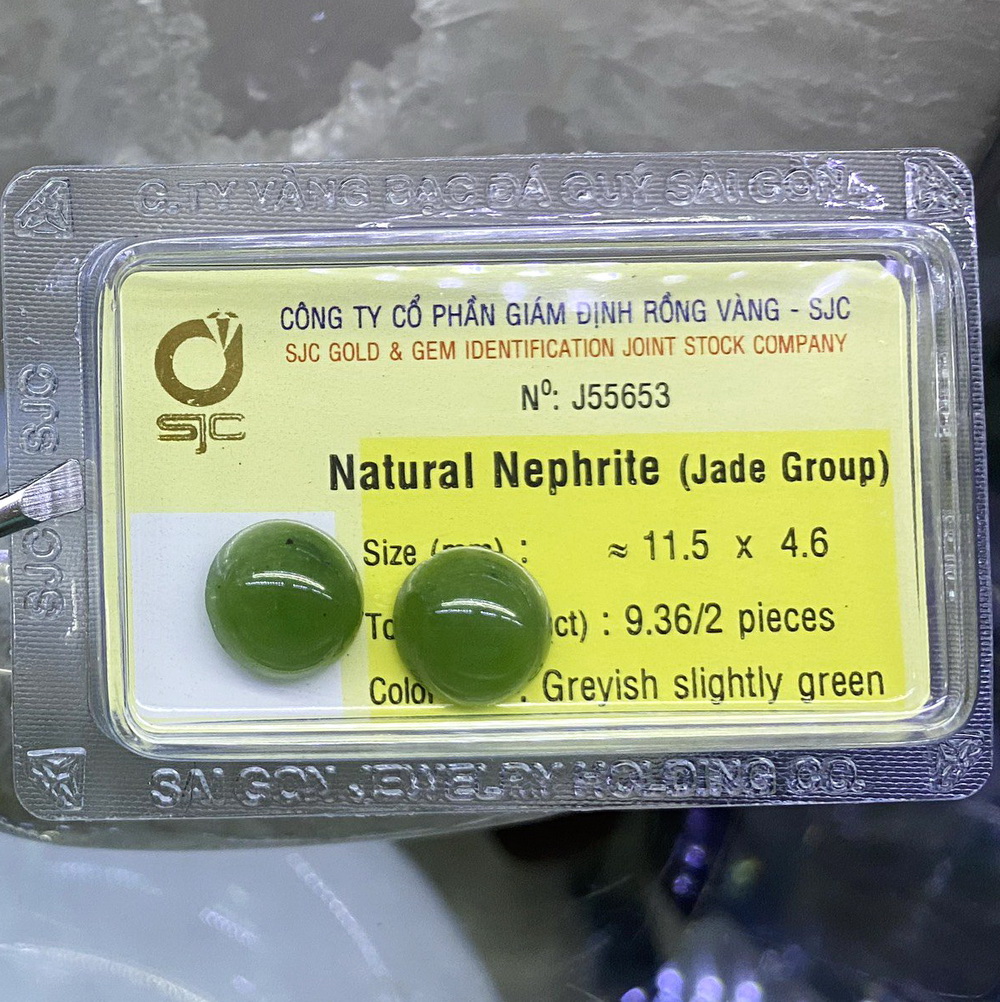 Cặp Đá Ngọc Bích Nephrite Phong Thuỷ Tự Nhiên Kiểm Định