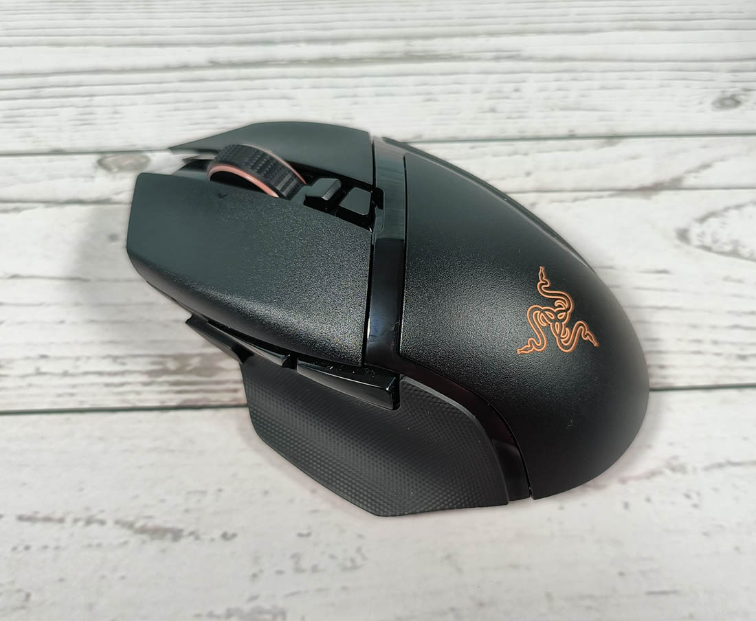 Chuột Razer Basilisk V3 Pro (kèm Mouse Dock Pro) - Mới, hàng chính hãng