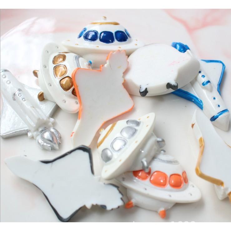 Chuyên Charm * Charm tàu vũ trụ, đĩa bay UFO trang trí vỏ ốp điện thoại, dán Jibbitz, DIY