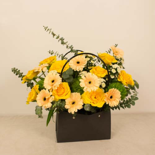Giỏ hoa tươi - Giỏ Hoa Vàng Thắm 3951