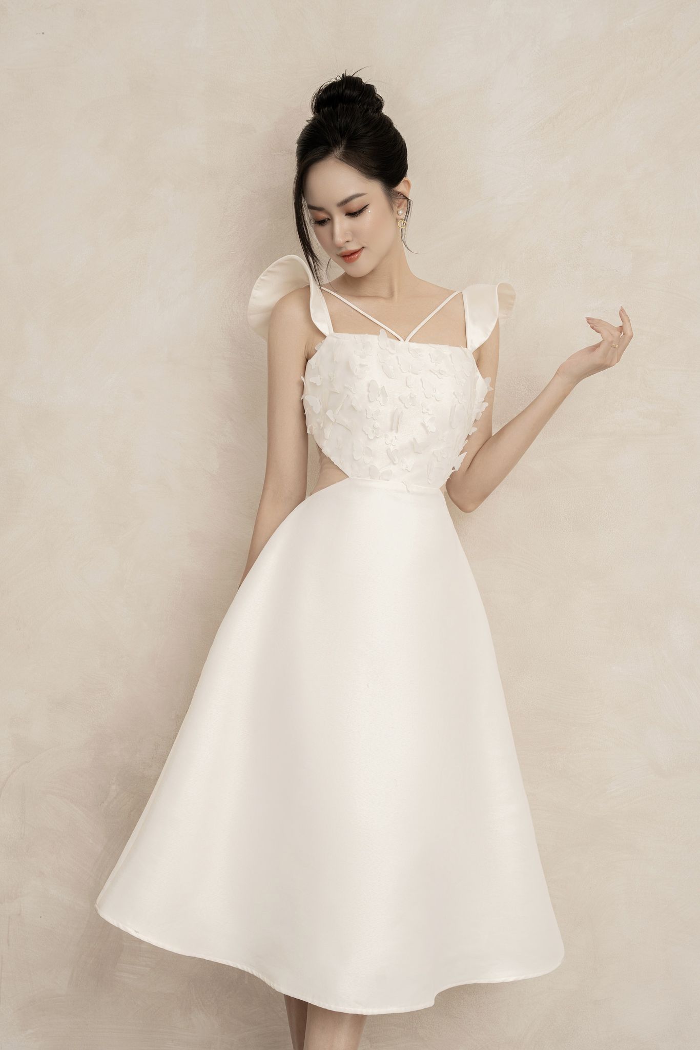 OLV - Đầm Kamari Cut Out Dress