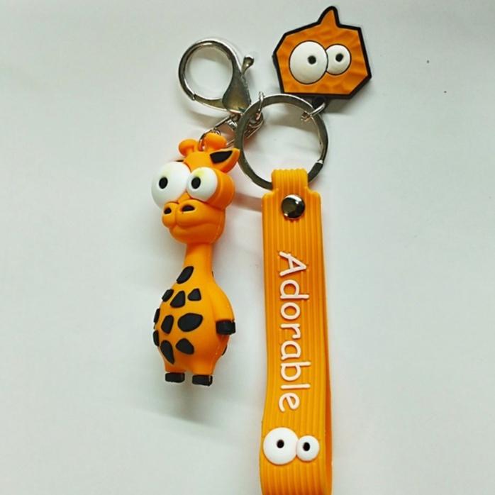 Móc khóa chú hươu cao cổ Adorable màu cam