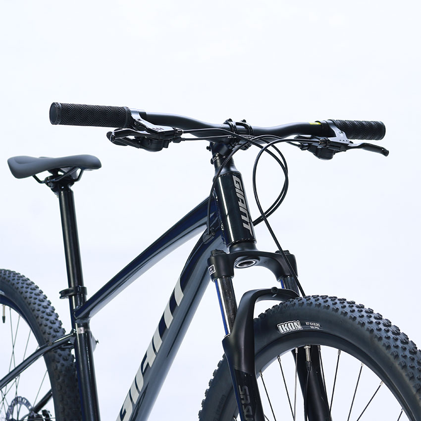 Xe Đạp Địa Hình MTB GIANT Talon 4 – Phanh Đĩa, Bánh 27.5 Inches – 2021 - Màu Đen