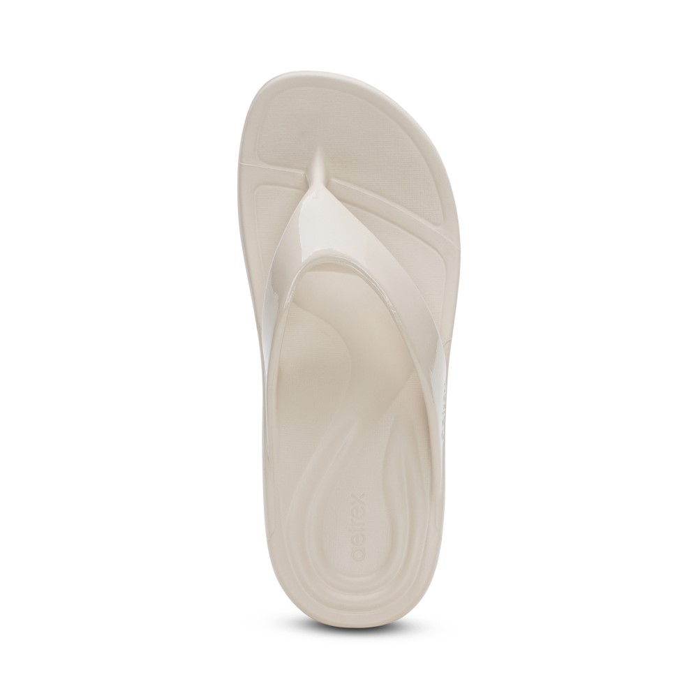 Dép xỏ ngón sức khỏe nữ Aetrex Maui Ivory - dép kẹp chống đau chân