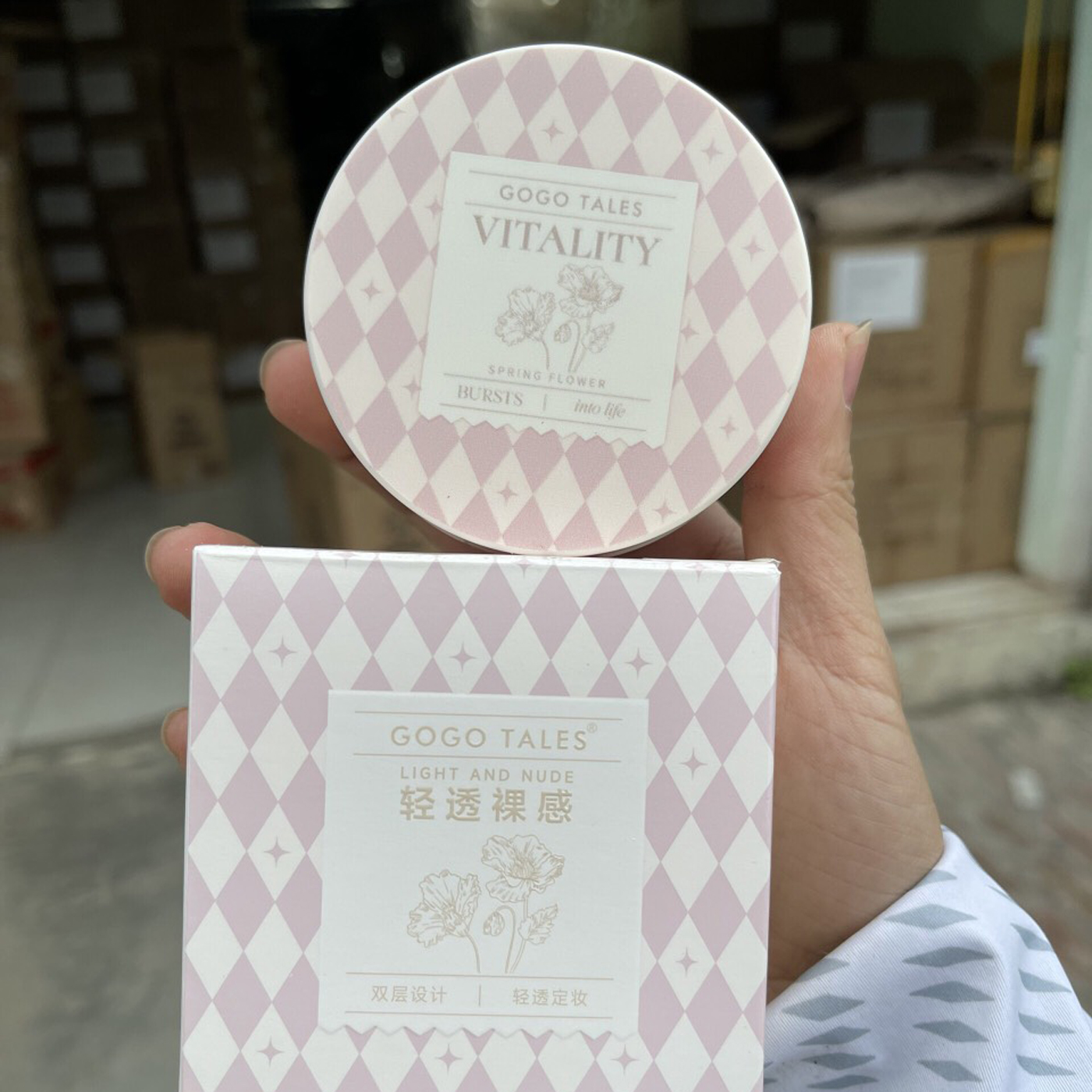 Phấn Nước Kiêm Phấn Phủ 2 Trong 1 Gogo Tales Light And Nude Pressed Powder Cushion Cream