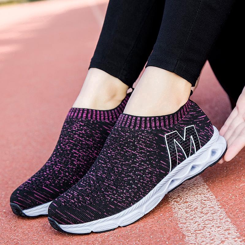 Giày Thể Thao Nữ Màu Đen