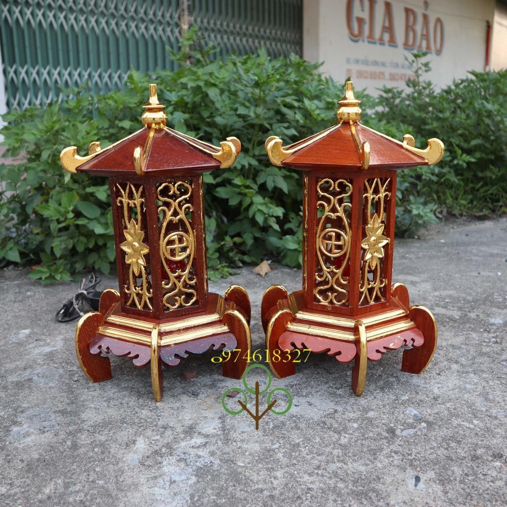 Cặp đèn thờ mái chùa để bàn gỗ hương vàng cao 41cm
