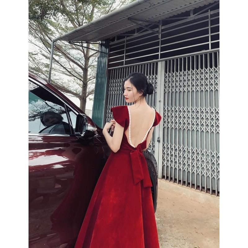 Đầm nhung hở lưng đính ngọc