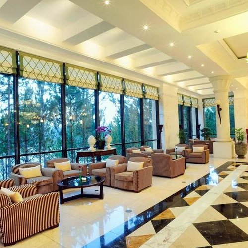 Trọn Gói 3N2D Tại Dalat Edensee Lake Resort 5*. Bao Gồm Ăn Sáng. Tiễn Sân Bay 1 Lượt. Miễn Phí Chèo Thuyền Kayak và Bắn Cung. 