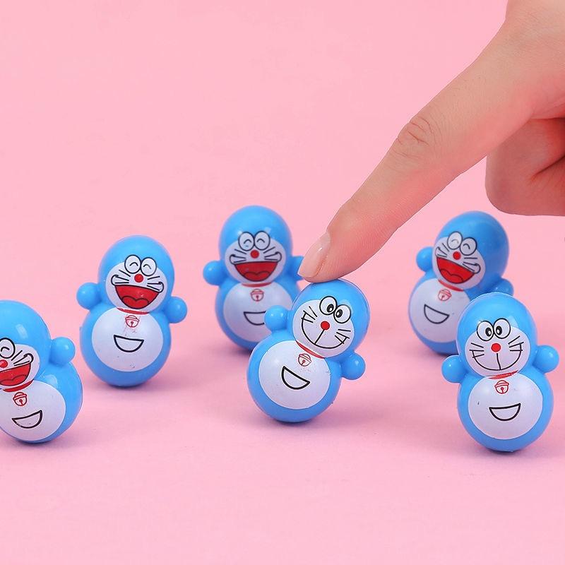 Lật đật búp bê mini nhỏ - squid game, pikachu, doremon, người tuyết, chim cánh cụt
