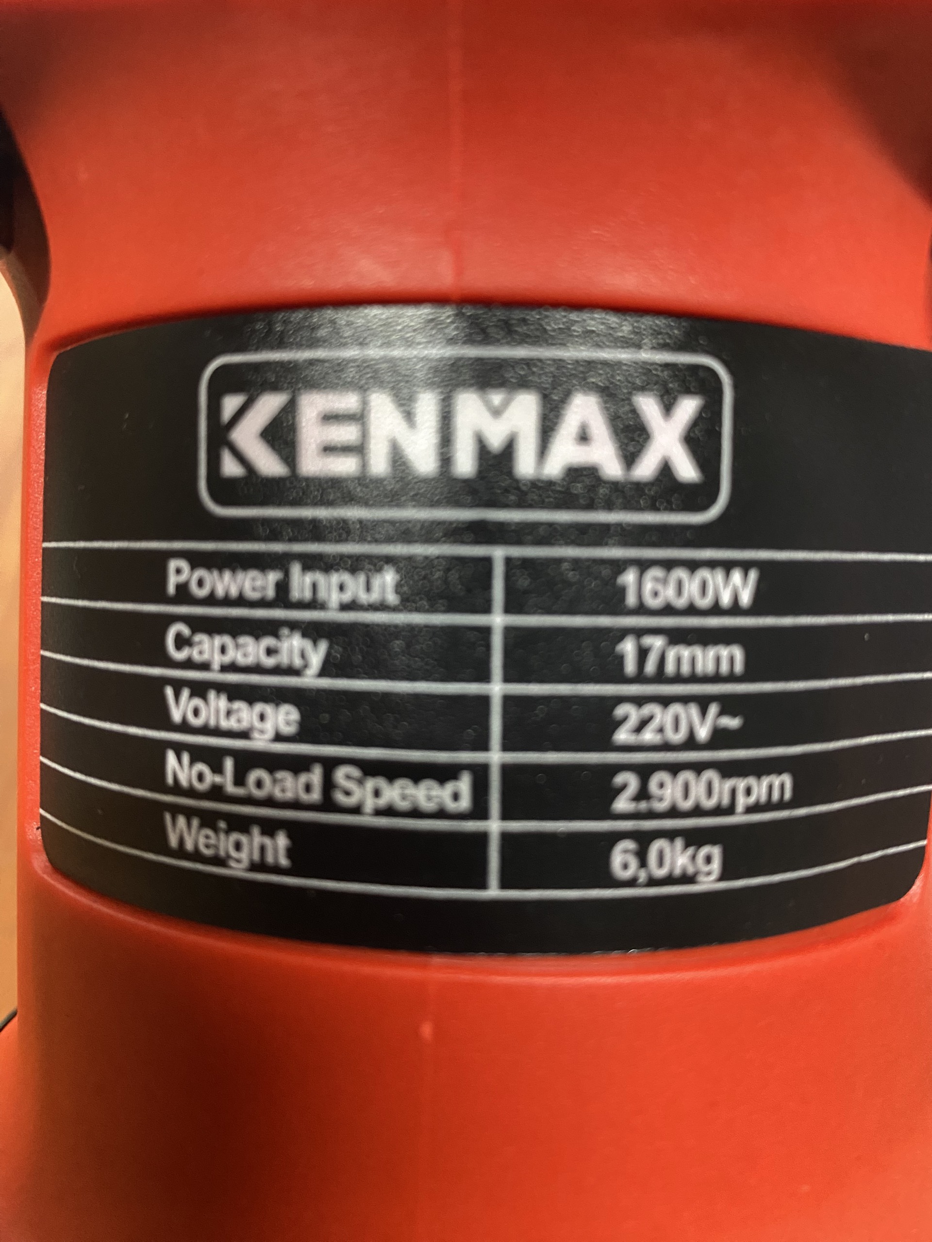 Máy chuyên đục phá bê tông Kenmax 0810, Công suất chuẩn 1600W, Bảo hành 12 tháng
