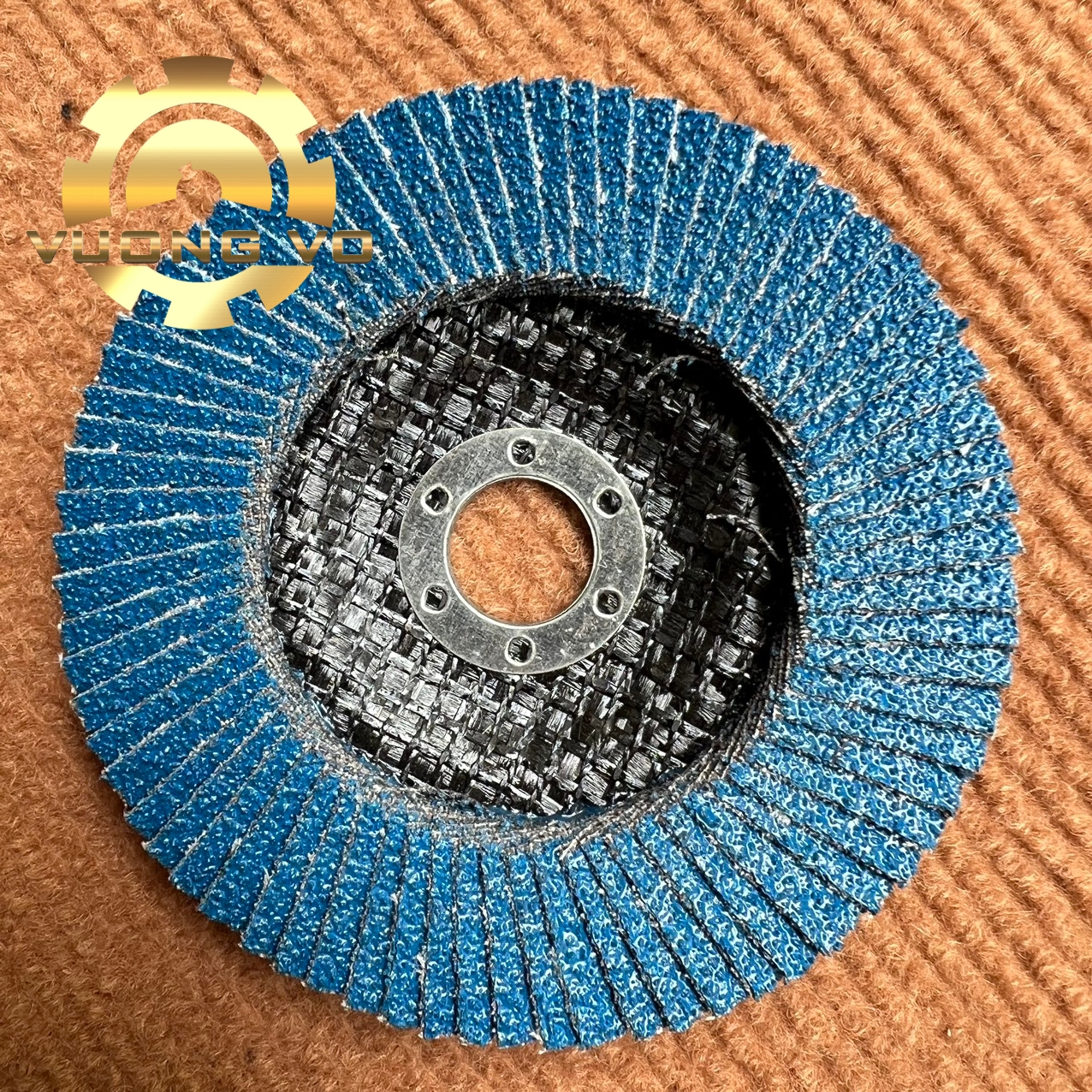 Vải nhám xếp dạng đĩa đường kính 4"