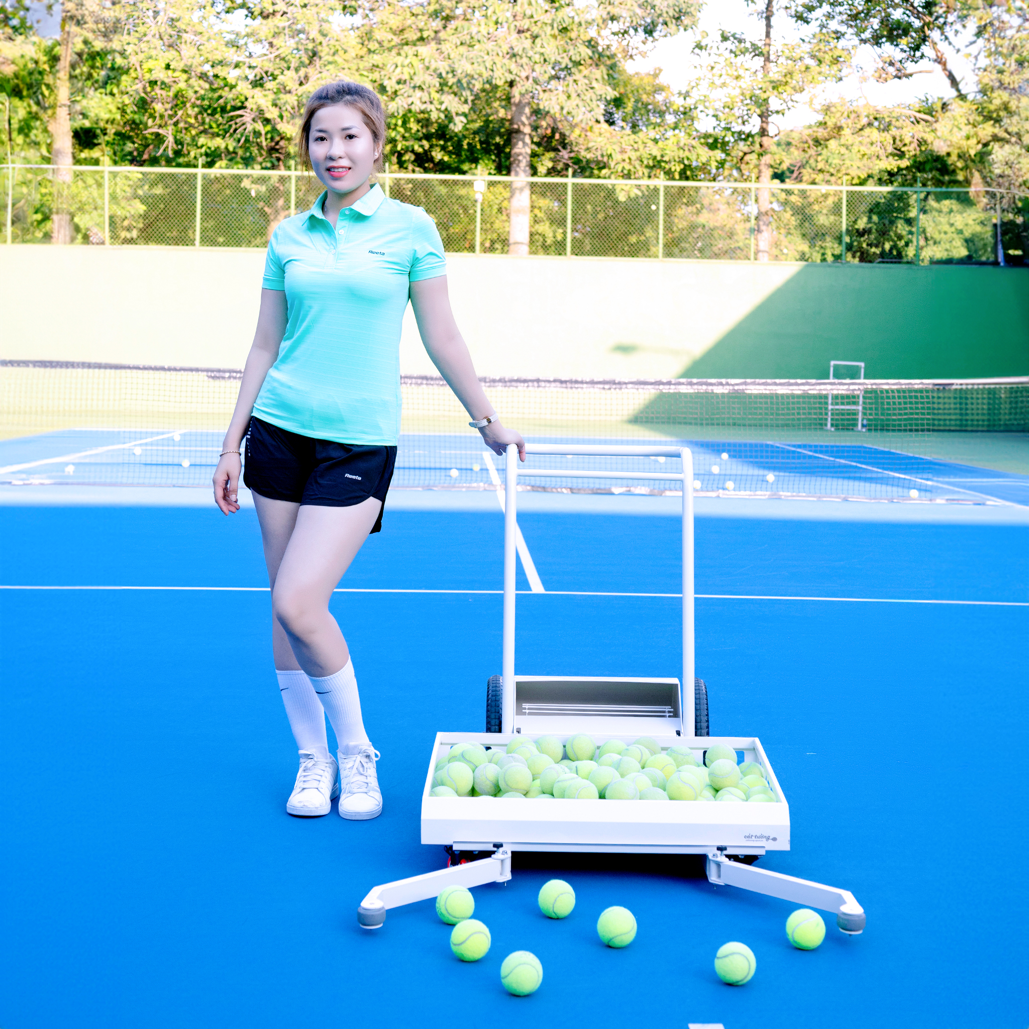 Xe đẩy gom bóng Tennis đã năng