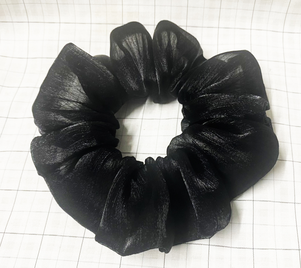 Dây cột tóc srunchies mẫu mới màu đen huyền vân ánh kim