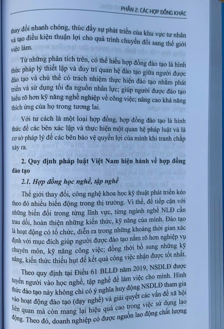 Hợp đồng trong lĩnh vực lao động