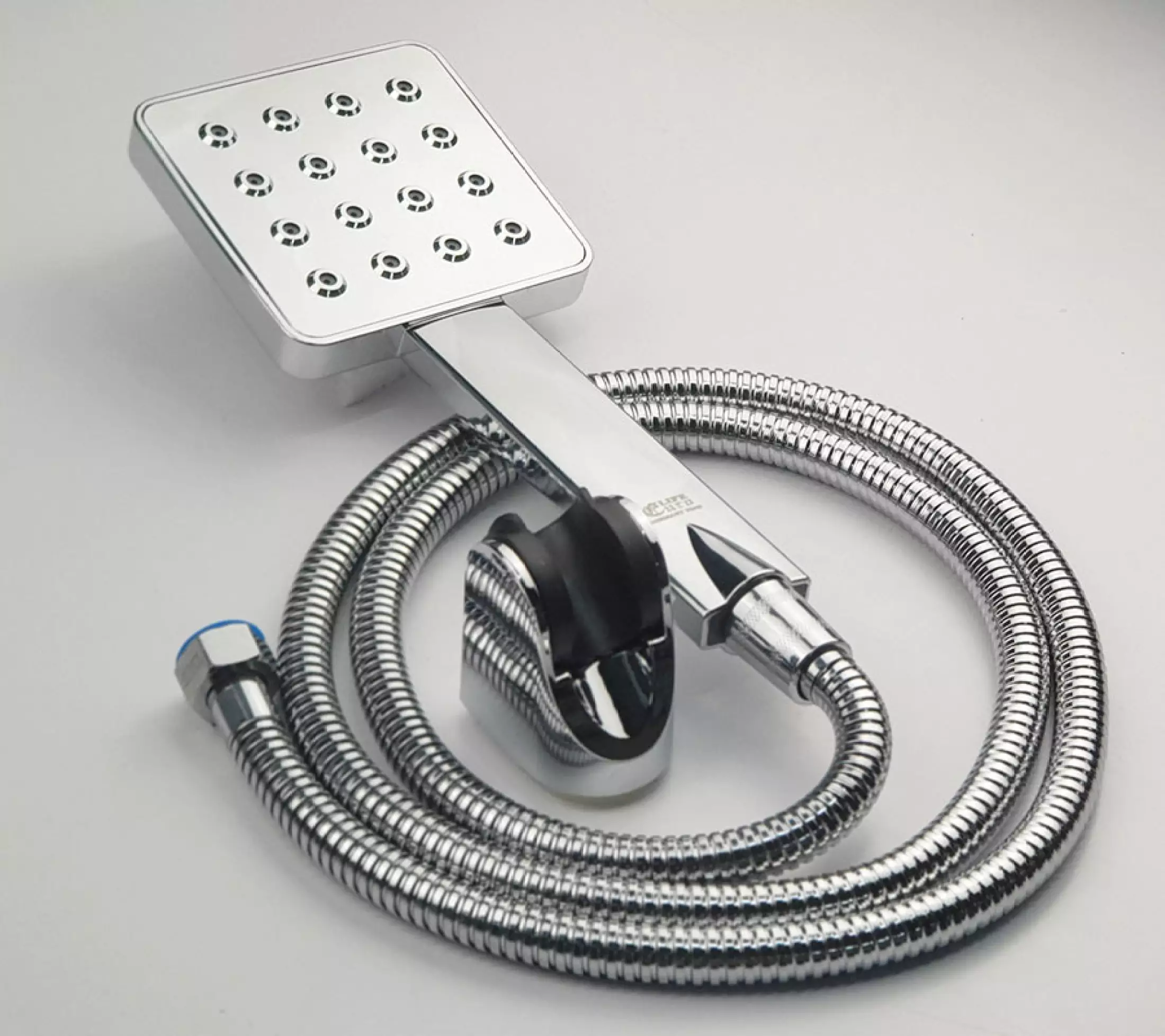 Bộ tay dây sen siêu tăng áp, dòng chảy xoáy độc đáo, 1 chức năng chảy Eurolife EL-121SH