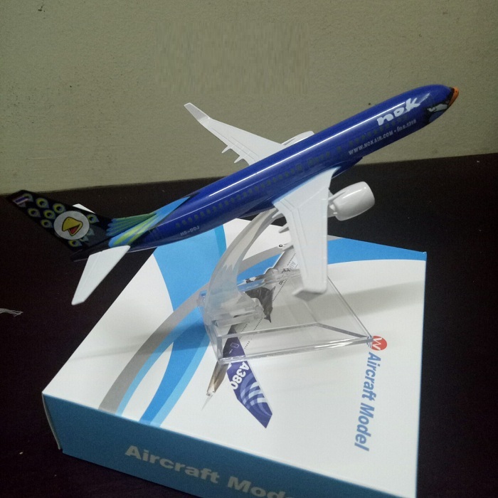 Mô hình máy bay tĩnh B737 Nok Air 16cm (Blue)