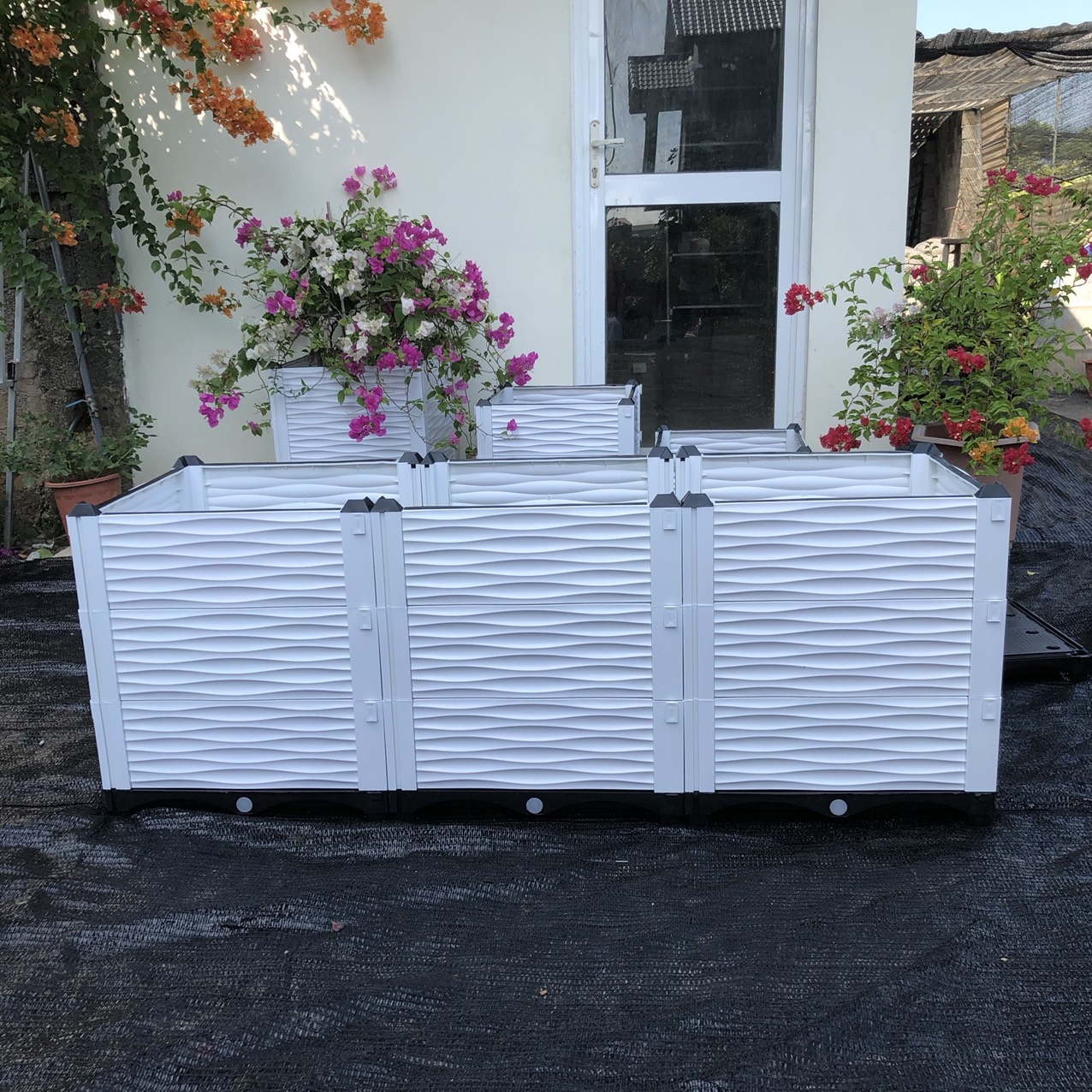CHẬU GHÉP THÔNG MINH  Bền từ 8-10 năm, phù hợp mọi loại cây trồng và không gian, Module tùy chỉnh kích thước, an toàn, sang trọng, kết cấu chắc chắn, có khay trữ và thoát nước